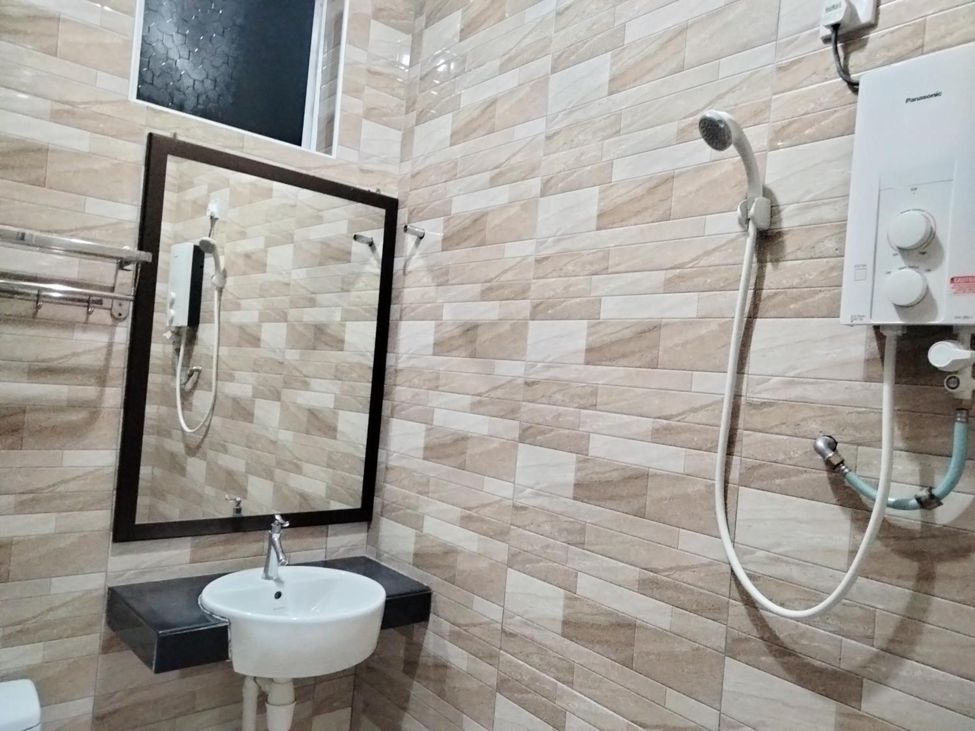 Weng Kong Homestay Slim River Extérieur photo