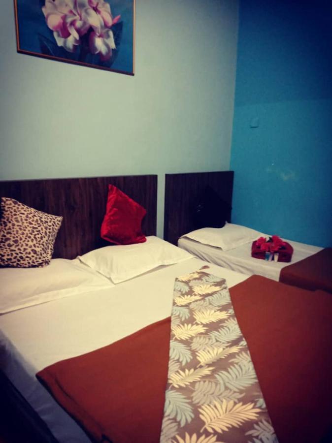 Weng Kong Homestay Slim River Extérieur photo